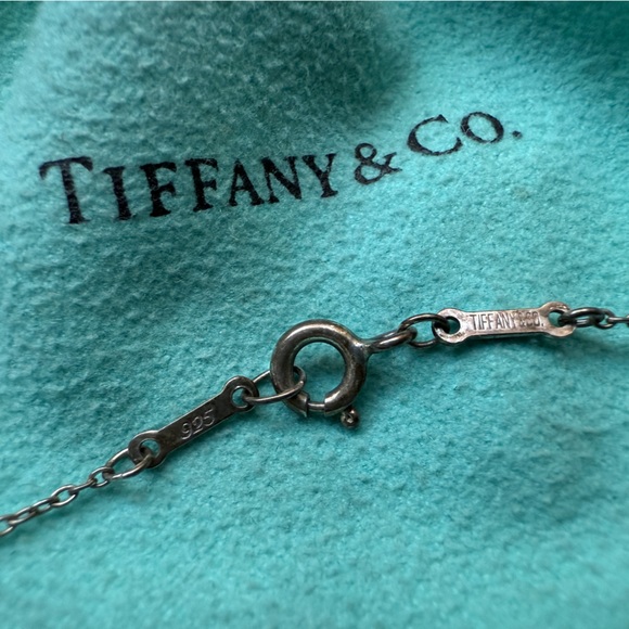 Tiffany & Co. Silver Elsa Peretti Starfish Necklace - Picture 4 of 4